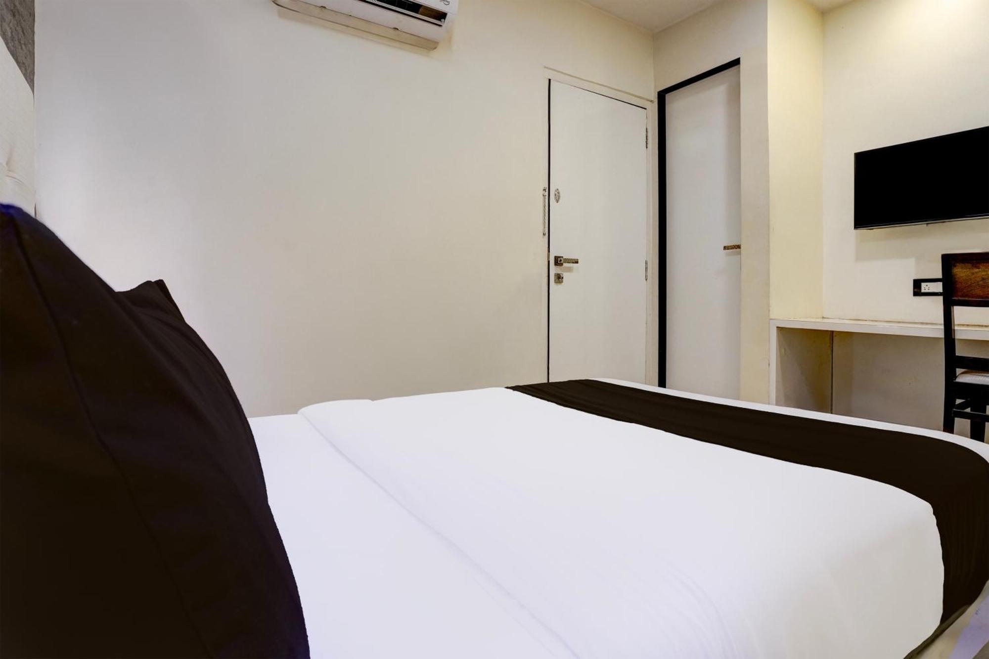 Hotel O Golden Star Βομβάη Εξωτερικό φωτογραφία