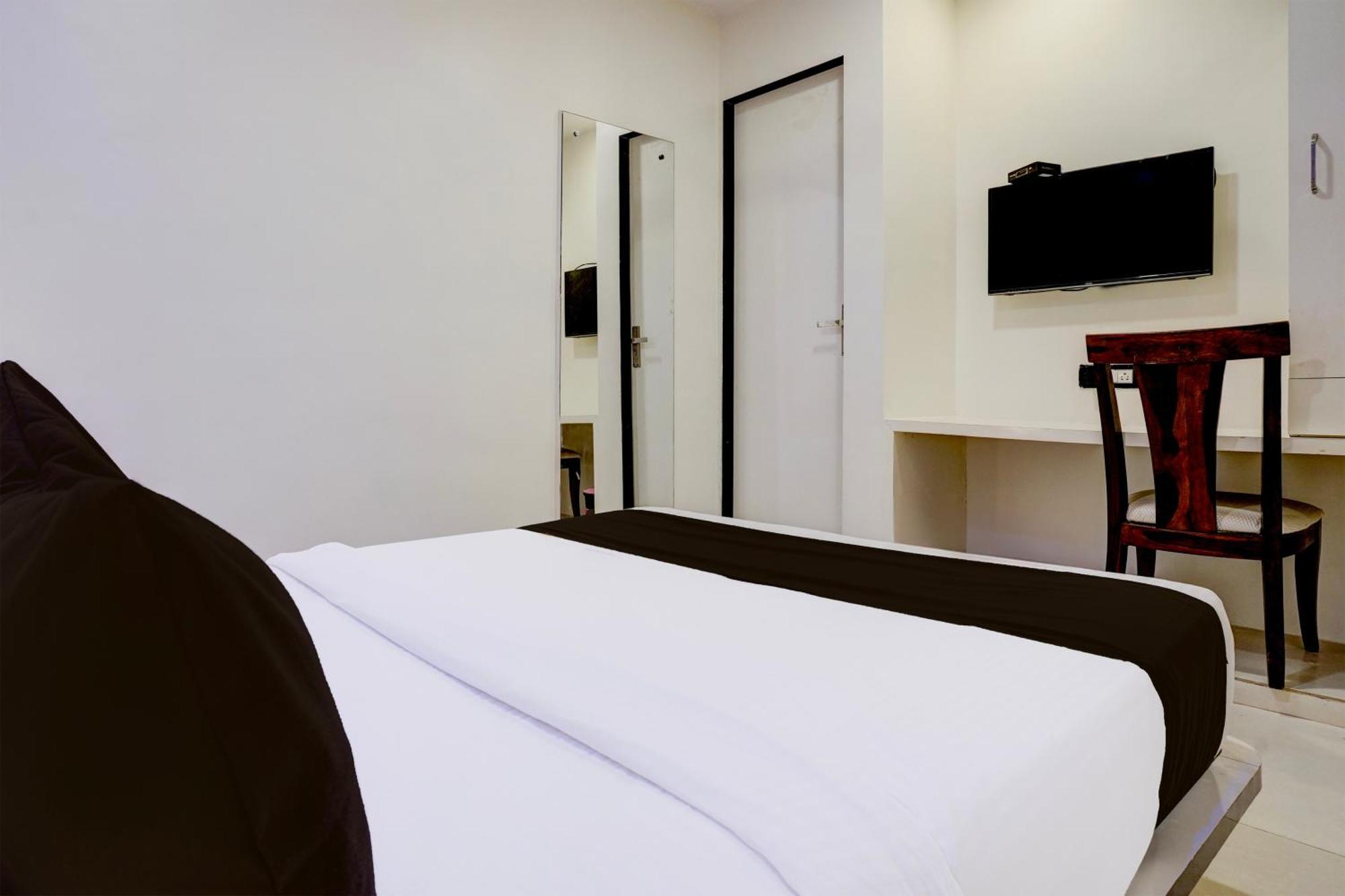 Hotel O Golden Star Βομβάη Εξωτερικό φωτογραφία