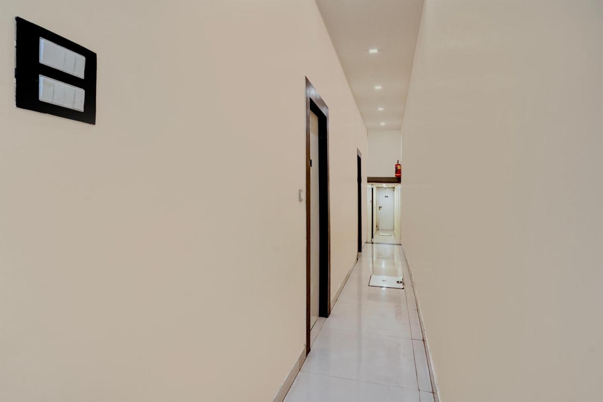 Hotel O Golden Star Βομβάη Εξωτερικό φωτογραφία